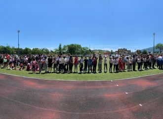 Festa finale “Lo sport a scuola” – mercoledì 5 giugno, stadio comunale Lioni.